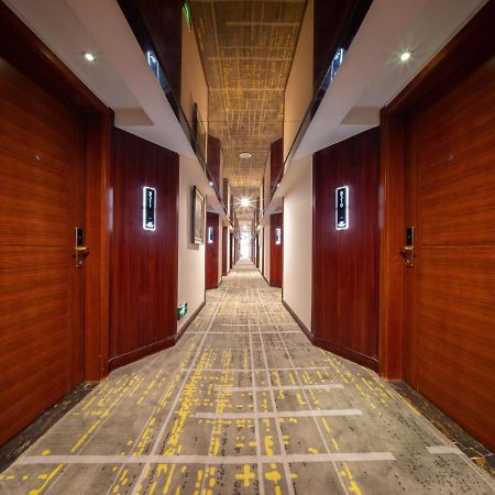 ייאו Lingshang Hotel מראה חיצוני תמונה